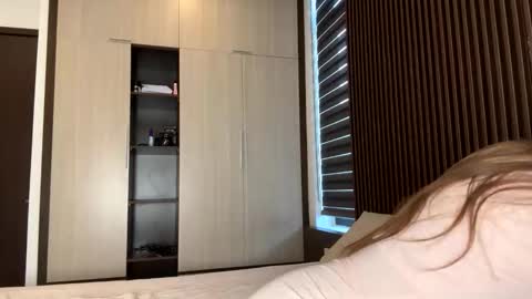 Alice                                   Fansly Alisa01 online show from January 14, 4:20 am