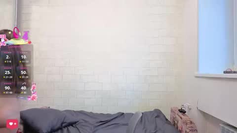 alisawyn online show from October 18, 10:41 am