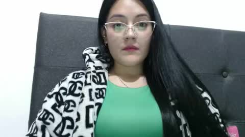 alisha_9997 online show from October 6, 12:50 am