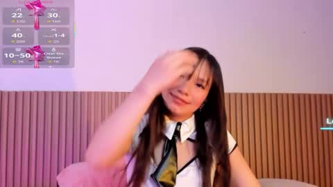 Snapshot of alisha_olsen_ chatting on October 9, 6:41 am alisha_olsen_ online show from October 9, 6:41 am