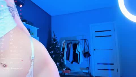 Alisha online show from February 9, 11:46 pm