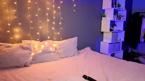 Alisha online show from October 28, 1:56 pm