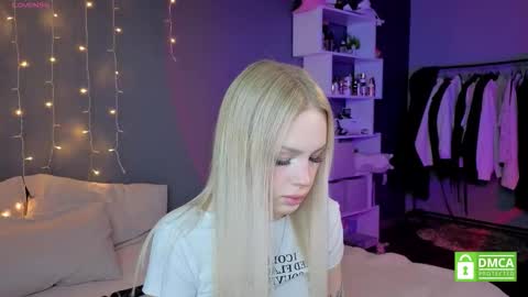 Alisha online show from November 21, 11:19 am