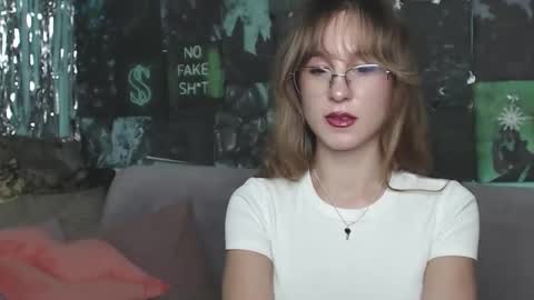 alishakelly online show from October 30, 6:03 am