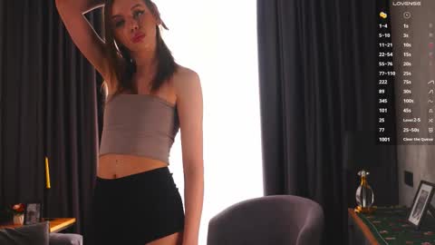 Flora online show from February 25, 2:59 am