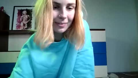 Alisa online show from October 20, 1:49 pm