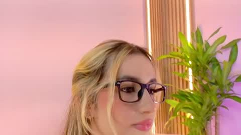 Alison online show from July 8, 11:52 pm