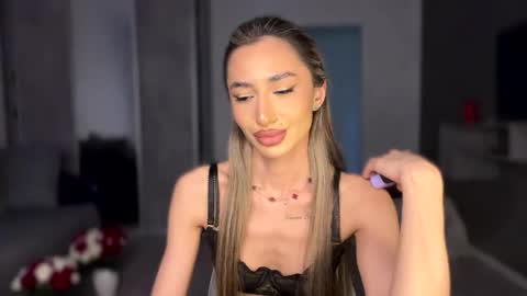 Alissa online show from June 5, 4:12 pm
