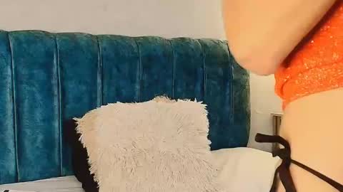 Snapshot of alisson_fox69 chatting on October 24, 3:51 am alisson_fox69 online show from October 24, 3:51 am