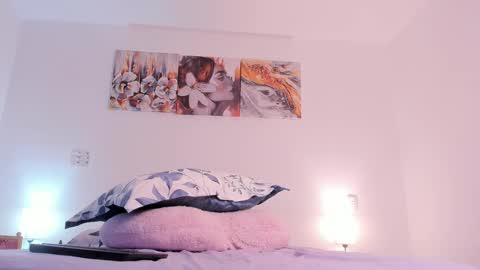 Snapshot of alissonroyce chatting on September 13, 3:20 am Goddess  online show from September 13, 3:20 am