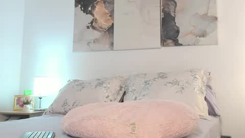 Snapshot of alissonroyce chatting on March 1, 4:15 am Goddess  online show from March 1, 4:15 am