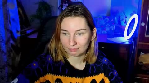 Snapshot of alisun_ chatting on October 14, 8:23 pm A L I C E  online show from October 14, 8:23 pm