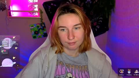 Snapshot of alisun_ chatting on September 11, 5:25 pm A L I C E  online show from September 11, 5:25 pm