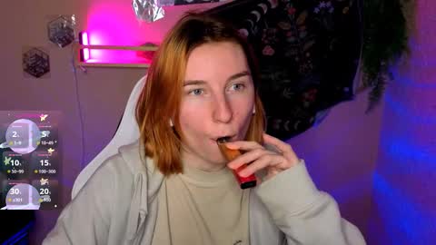 Snapshot of alisun_ chatting on September 14, 8:54 pm A L I C E  online show from September 14, 8:54 pm