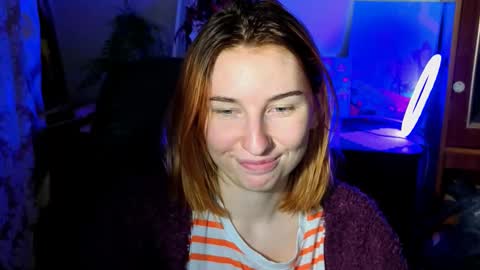 Snapshot of alisun_ chatting on October 19, 3:27 pm A L I C E  online show from October 19, 3:27 pm