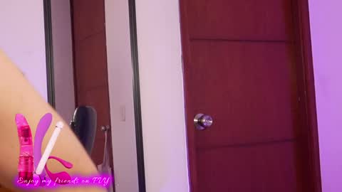 Alicia Teylor online show from April 2, 10:06 pm