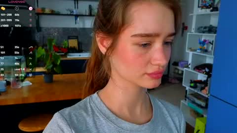 Alivia    online show from June 16, 9:35 am