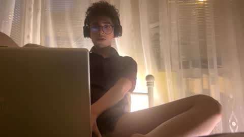 Allen Biju online show from April 21, 2:51 am