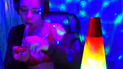 alliebells1 online show from December 3, 10:56 pm