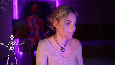 Allie online show from October 28, 5:52 am