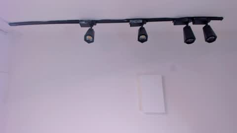    online show from March 31, 10:59 am