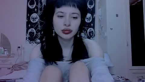 Alis online show from April 19, 9:17 pm