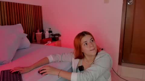 A L L I S S online show from September 15, 7:48 pm