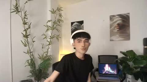 kim and josh online show from June 26, 8:58 pm