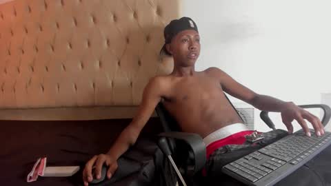 alluringangel01 online show from September 15, 2:57 am