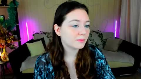 alluringeyess online show from November 15, 4:47 am