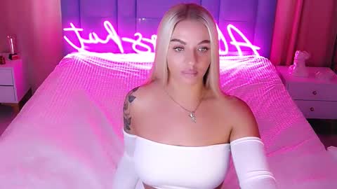 AlwaysHot online show from October 28, 3:07 am