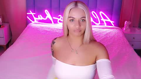 AlwaysHot online show from November 30, 3:13 am