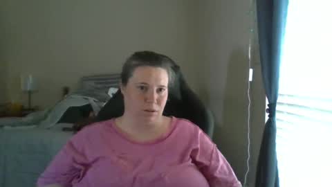 ally12334 online show from April 10, 11:42 pm