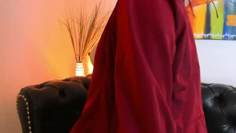 Ally  online show from April 21, 8:27 pm