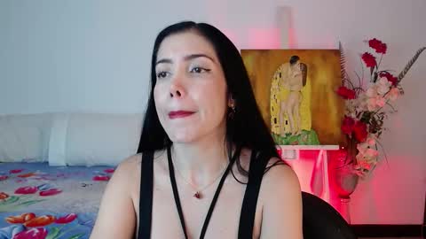 alma_art_ online show from September 29, 9:14 pm