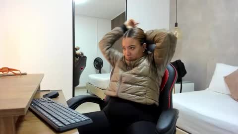 ALMA FENIX  online show from October 20, 12:21 pm