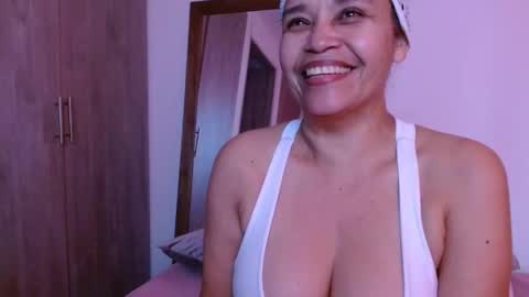 Snapshot of alma_sexyy chatting on March 5, 2:56 pm Alma online show from March 5, 2:56 pm
