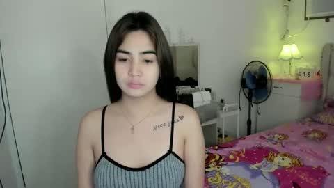 alovelydollnica online show from April 16, 1:38 am