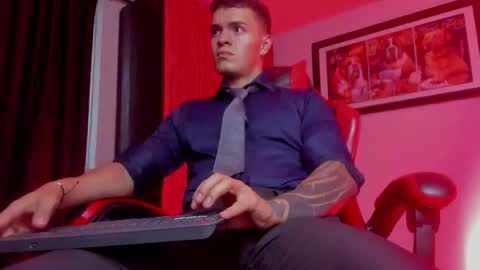 alpha_dominus_ online show from March 10, 5:12 am