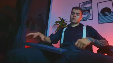 alpha_dominus_ online show from April 18, 5:09 am