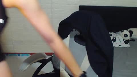 Angelo online show from January 8, 4:23 am