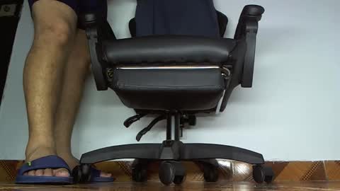 MASTER FINDOM DRAIN... online show from April 9, 12:00 pm