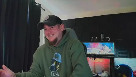 Snapshot of alphanuts101 chatting on February 7, 6:34 pm Ryno online show from February 7, 6:34 pm