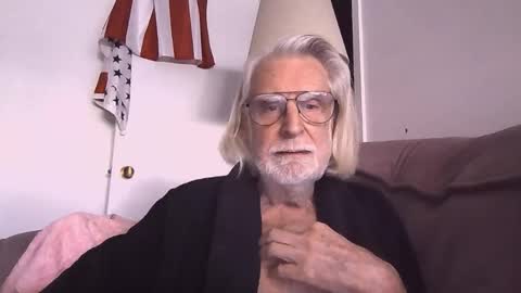 AlphaUniform online show from February 3, 7:07 pm