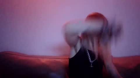 Snapshot of altboy010 chatting on October 30, 6:52 pm altboy010 online show from October 30, 6:52 pm