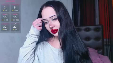 Alter online show from December 4, 8:25 am