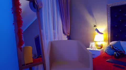 Alura Jenson online show from October 31, 9:15 pm