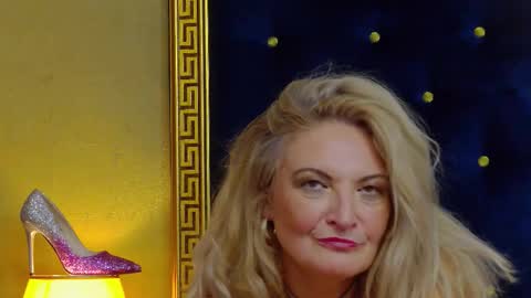 Alura Jenson online show from October 1, 8:08 pm