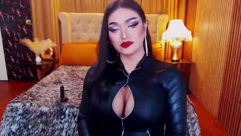 Alura Jhenson online show from September 8, 6:51 pm