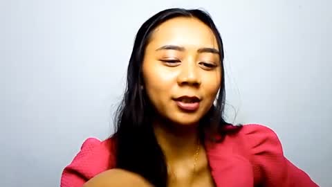 Naomi online show from June 18, 9:14 am
